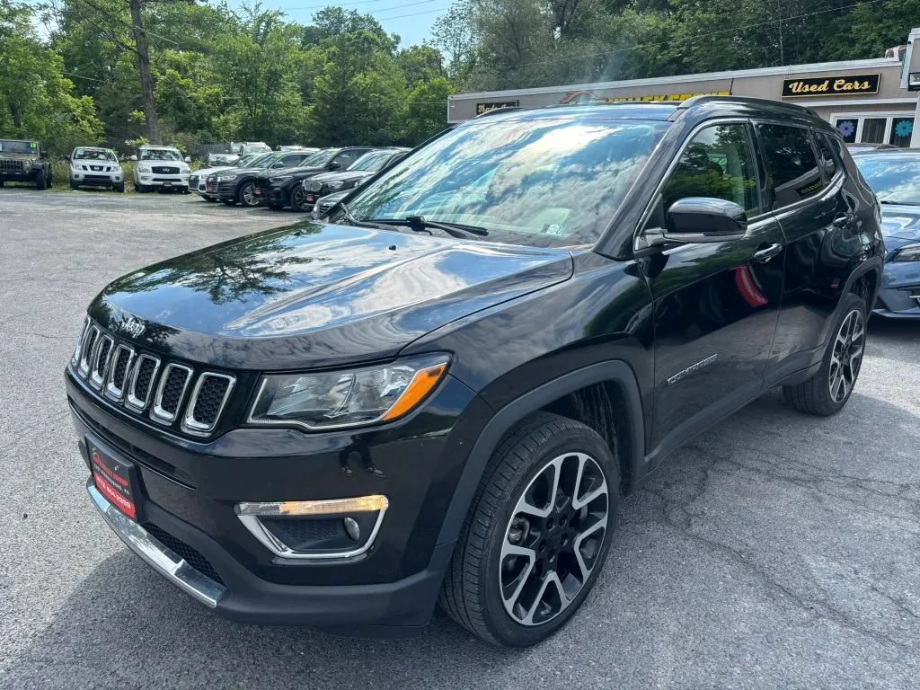 Used 2018 Jeep Compass Limited AWD/4WD image 4