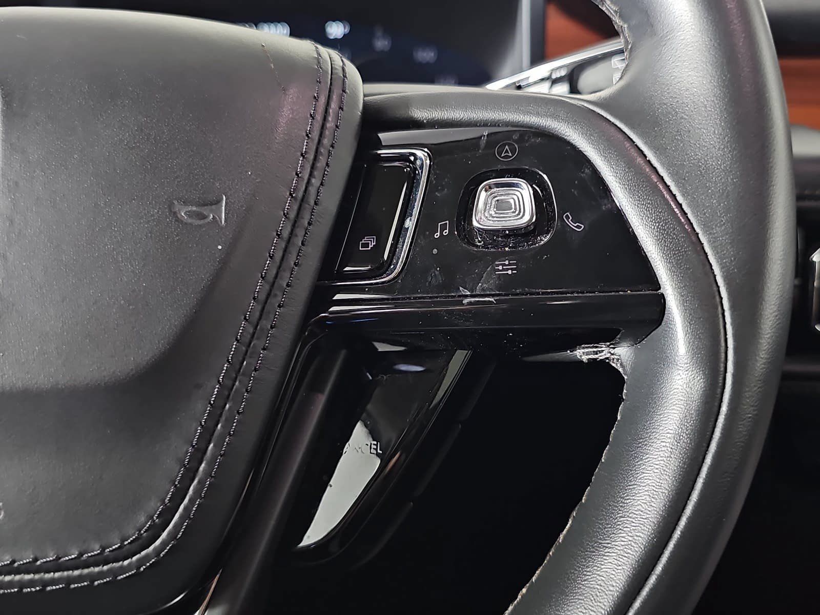 Used 2024 Lincoln Aviator Reserve RWD image 14