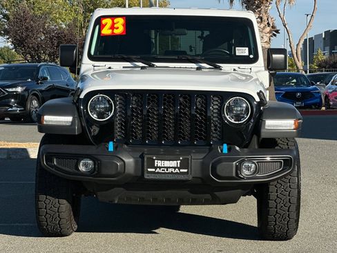 Used 2023 Jeep Wrangler Unlimited w/ Cold Weather Group AWD/4WD image 9