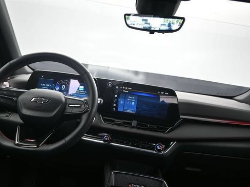 Certified 2025 Chevrolet Equinox RS w/ Safety and Technology Package FWD image 19