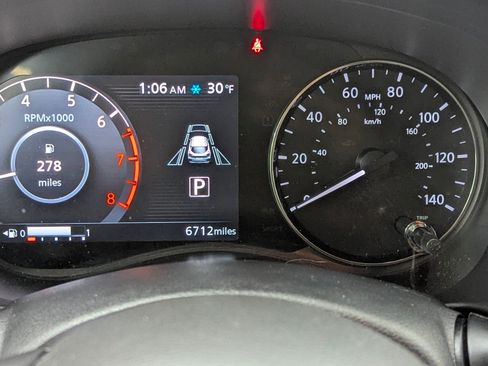 Used 2024 Nissan Kicks SR w/ SR Premium Package image 19