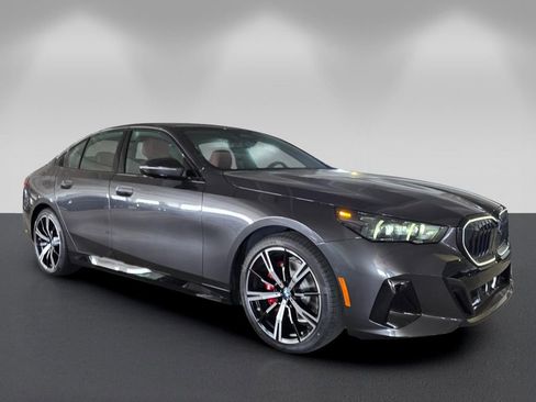 New 2027 BMW 530i w/ M Sport Package RWD image 1