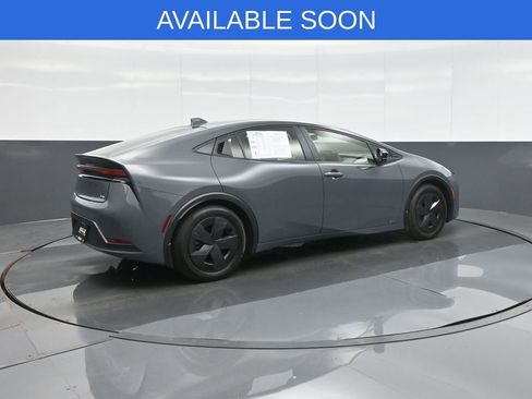 Used 2024 Toyota Prius LE AWD/4WD image 7