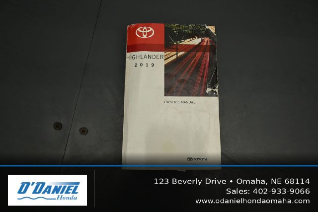 Used 2019 Toyota Highlander XLE w/ Protection Package #3 AWD/4WD image 45