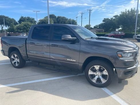Used 2023 RAM 1500 Laramie AWD/4WD image 1