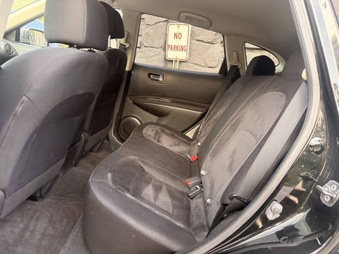 Used 2010 Nissan Rogue S w/ 360 Degree Value Pkg AWD/4WD image 8
