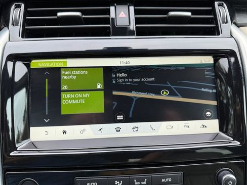 Used 2018 Land Rover Discovery HSE image 21