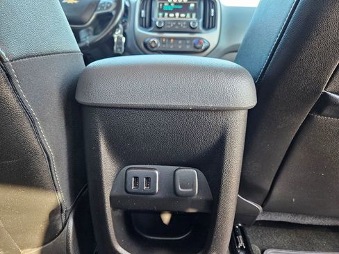 Used 2016 Chevrolet Colorado Z71 AWD/4WD image 30