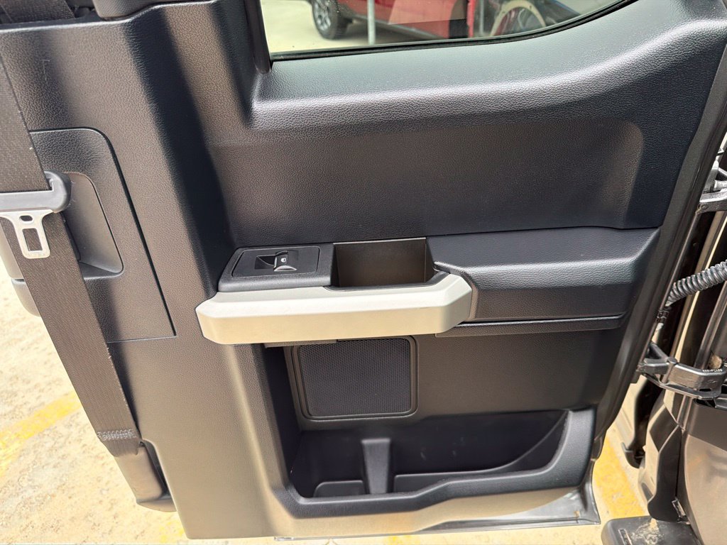Used 2016 Ford F150 Lariat AWD/4WD image 36