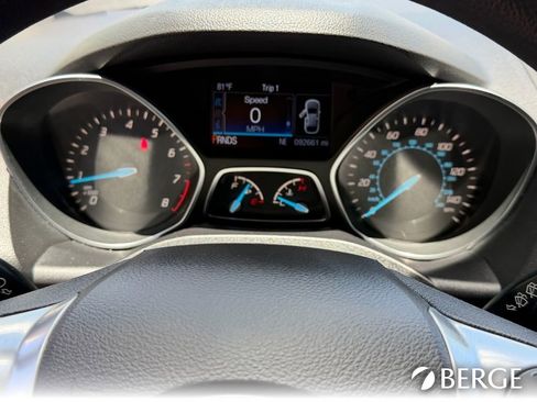 Used 2016 Ford Escape SE FWD image 35