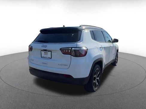 Used 2025 Jeep Compass Limited AWD/4WD image 14