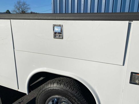 Used 2022 RAM 3500 Tradesman w/ Chrome Appearance Group image 38