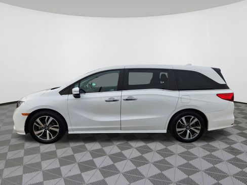 Certified 2022 Honda Odyssey Touring image 5