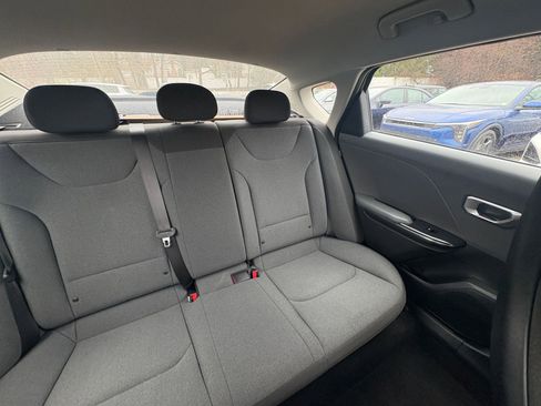 Used 2025 Kia K4 LXS image 35
