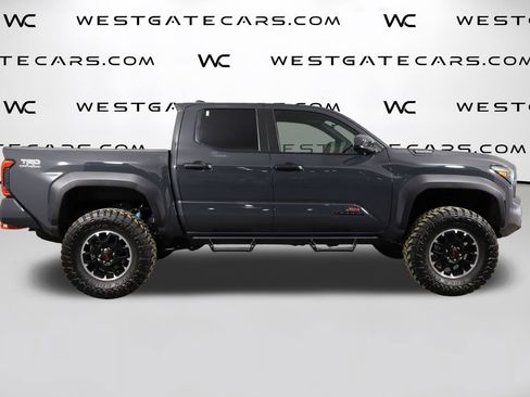 Used 2025 Toyota Tacoma Limited image 46