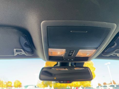 Used 2019 Dodge Challenger R/T Scat Pack w/ Stars & Stripes Edition image 30