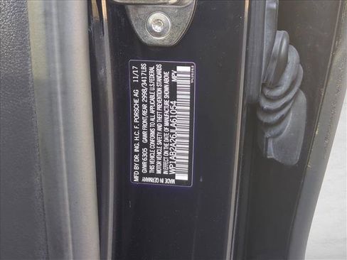 Used 2018 Porsche Cayenne S image 29