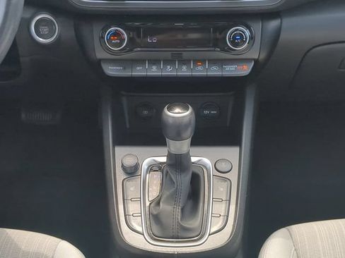 Used 2022 Hyundai Kona SEL w/ Convenience Package AWD/4WD image 18