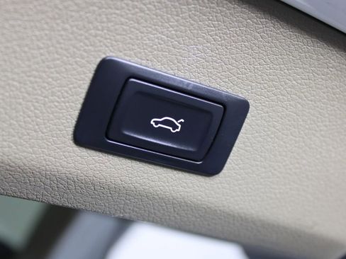 Used 2015 Audi Q7 3.0T Premium Plus w/ Premium Plus Package image 31