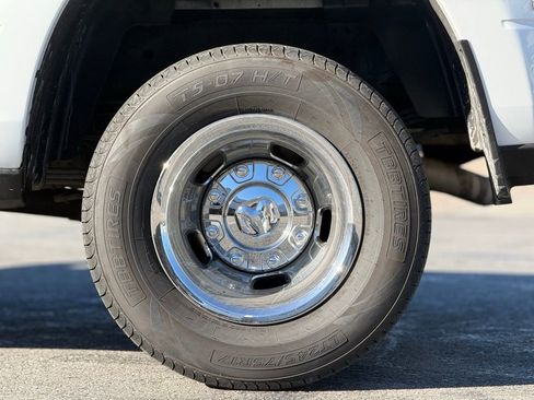 Used 2024 RAM 3500 Big Horn image 3