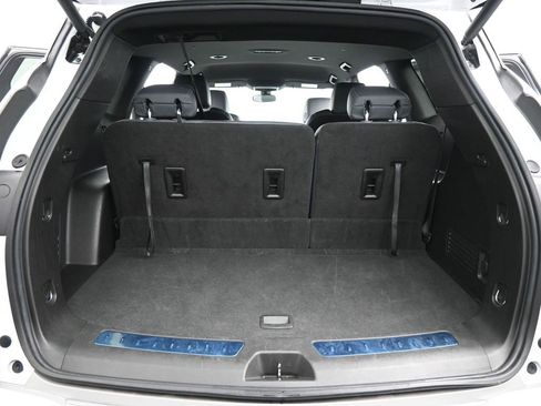 Used 2022 Buick Enclave Essence image 22