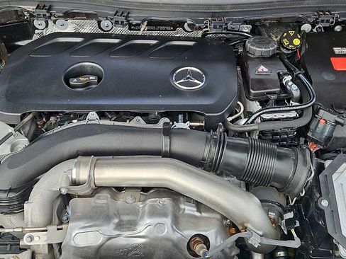 Used 2025 Mercedes-Benz GLA 250 image 13