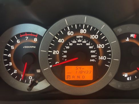 Used 2011 Toyota RAV4 Limited image 18