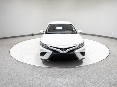 Used 2019 Toyota Camry SE FWD image 26