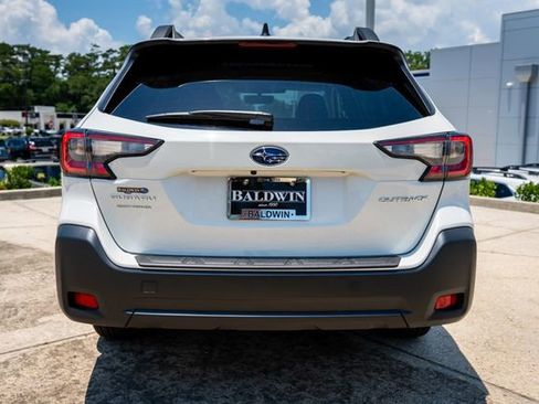 New 2025 Subaru Outback Premium image 5