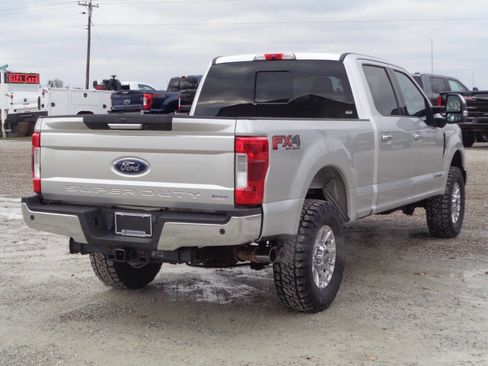 Used 2019 Ford F250 XLT w/ XLT Premium Package image 7