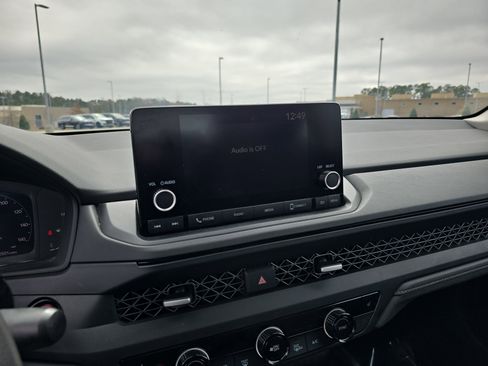 Used 2024 Honda Accord EX image 18