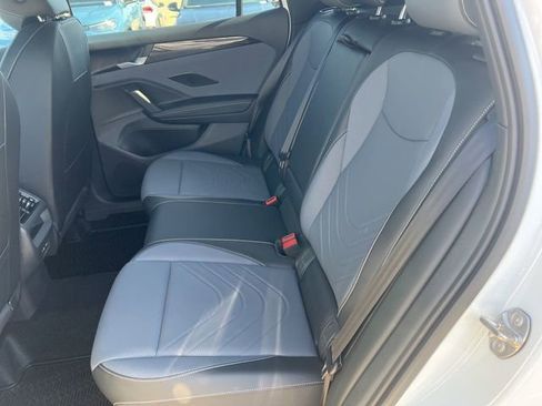 New 2026 Volkswagen Tiguan SE R-Line AWD/4WD image 8