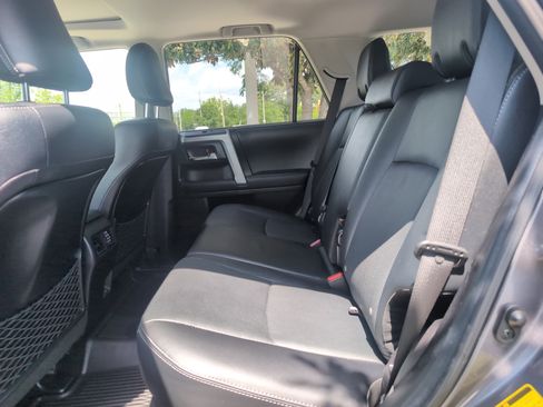 Used 2023 Toyota 4Runner Limited AWD/4WD image 30