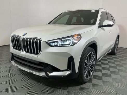 New 2026 BMW X1 xDrive28i w/ Technology Package AWD/4WD image 2