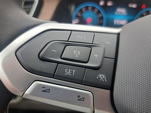 New 2026 Volkswagen Atlas SE FWD image 15
