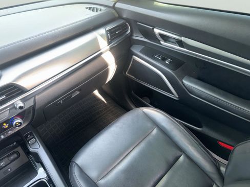 Used 2022 Kia Telluride S image 15