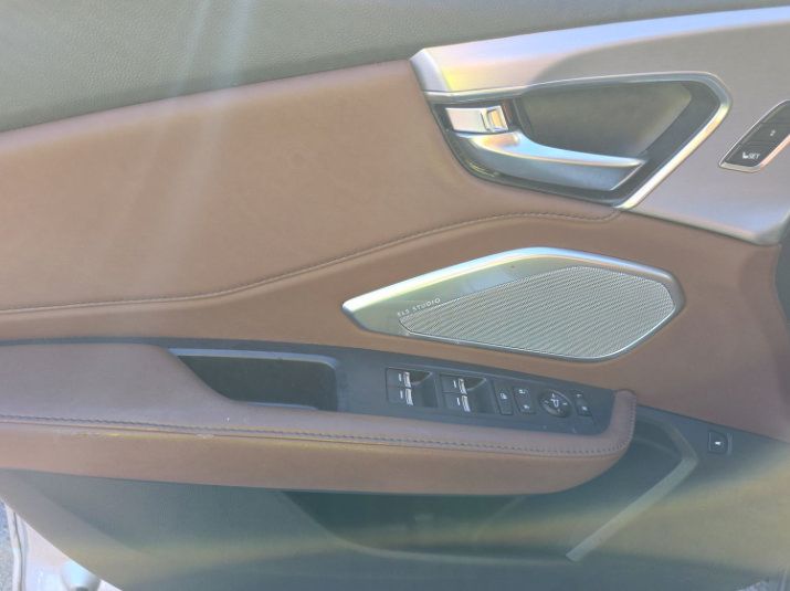 Used 2019 Acura RDX w/ Technology Package AWD/4WD image 4