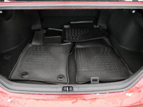 Used 2023 Toyota Camry LE image 18