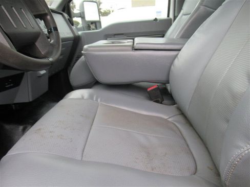 Used 2013 Ford F450 XL w/ Snow Plow Prep Pkg image 18