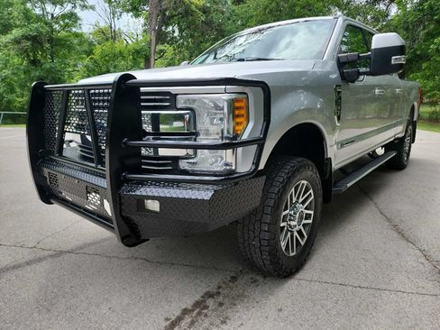 Used 2017 Ford F250 Lariat w/ Lariat Ultimate Package AWD/4WD image 4