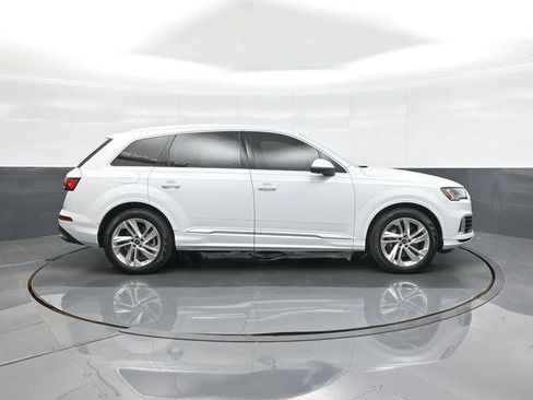 Used 2023 Audi Q7 3.0T Prestige AWD/4WD image 8