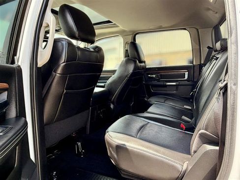 Used 2015 RAM 1500 Laramie w/ Convenience Group AWD/4WD image 11