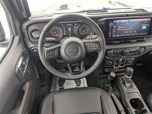 New 2026 Jeep Wrangler Unlimited Rubicon image 32