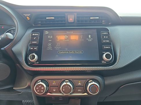 Used 2024 Nissan Kicks SV FWD image 21