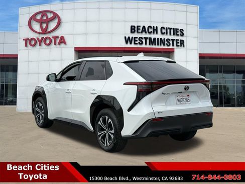 Certified 2025 Toyota bZ4X FWD image 8