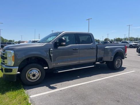 Used 2023 Ford F350 XLT AWD/4WD image 1