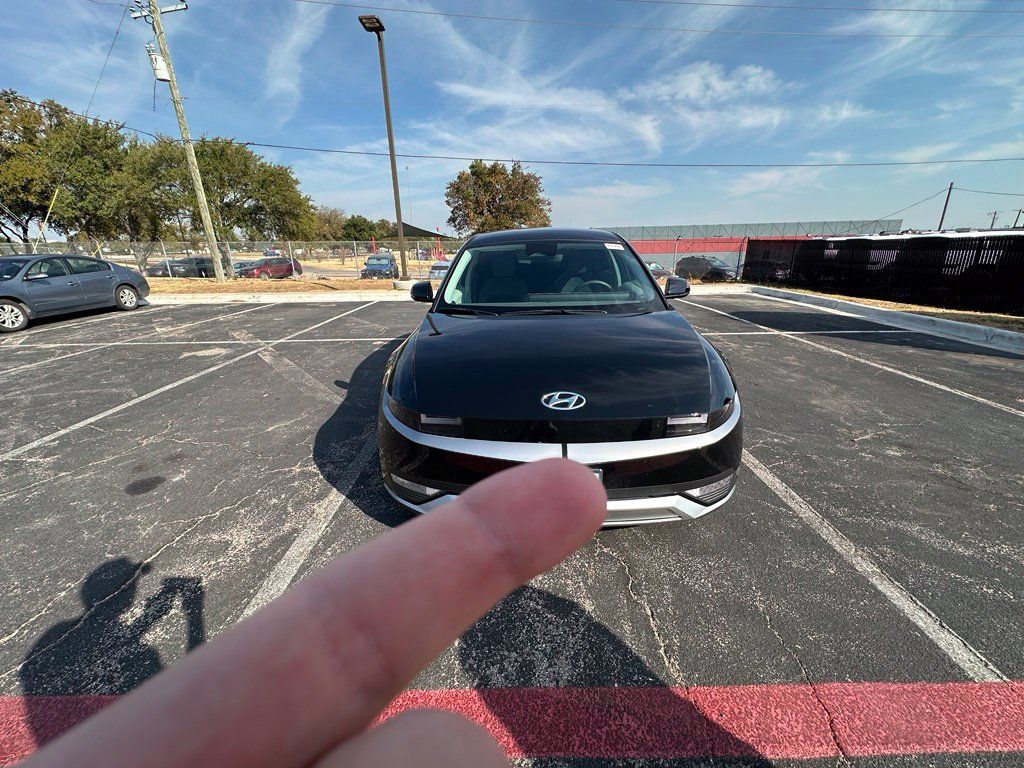 Certified 2024 Hyundai Ioniq 5 SE RWD image 6