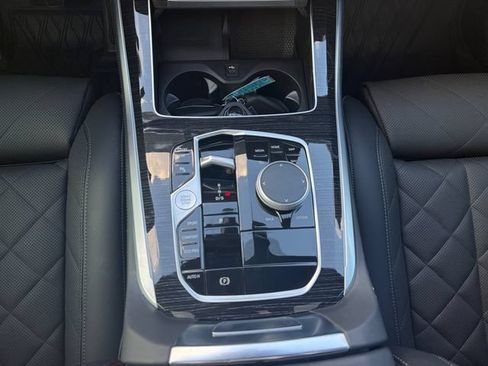Used 2026 BMW X5 sDrive40i w/ M Sport Package RWD image 11