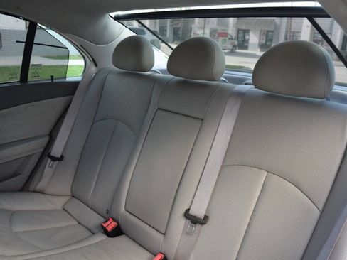 Used 2006 Mercedes-Benz E 350 Sedan image 42