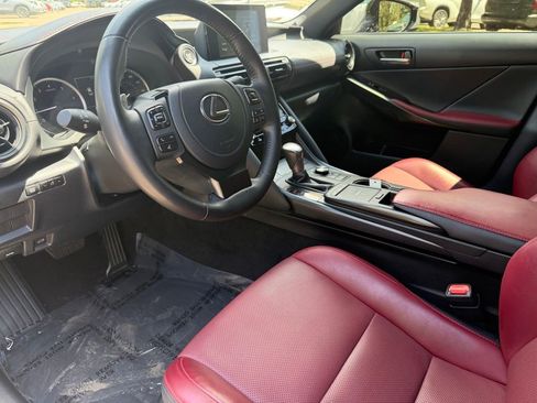 Used 2024 Lexus IS 300 w/ Comfort Package RWD image 20